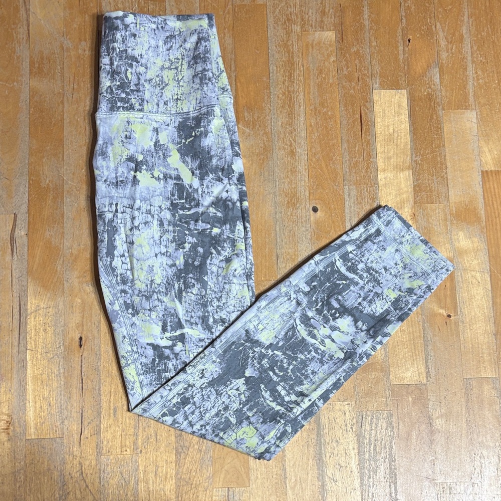 lululemon athletica Gray and Light Yellow Abstract Print Leggings